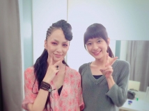 中岛美嘉instagram：今天Premium Live请到方根凉子 现场演唱爱之歌